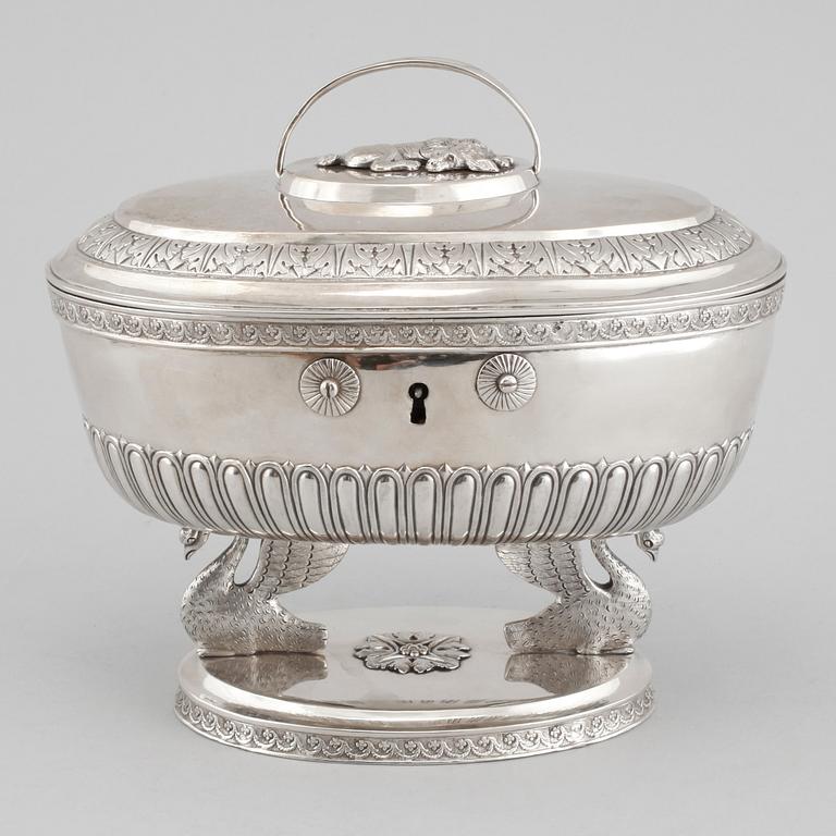 A Swedish early 19th century silver sugar-casket, mark of CP Lampa, Stockholm 1822.