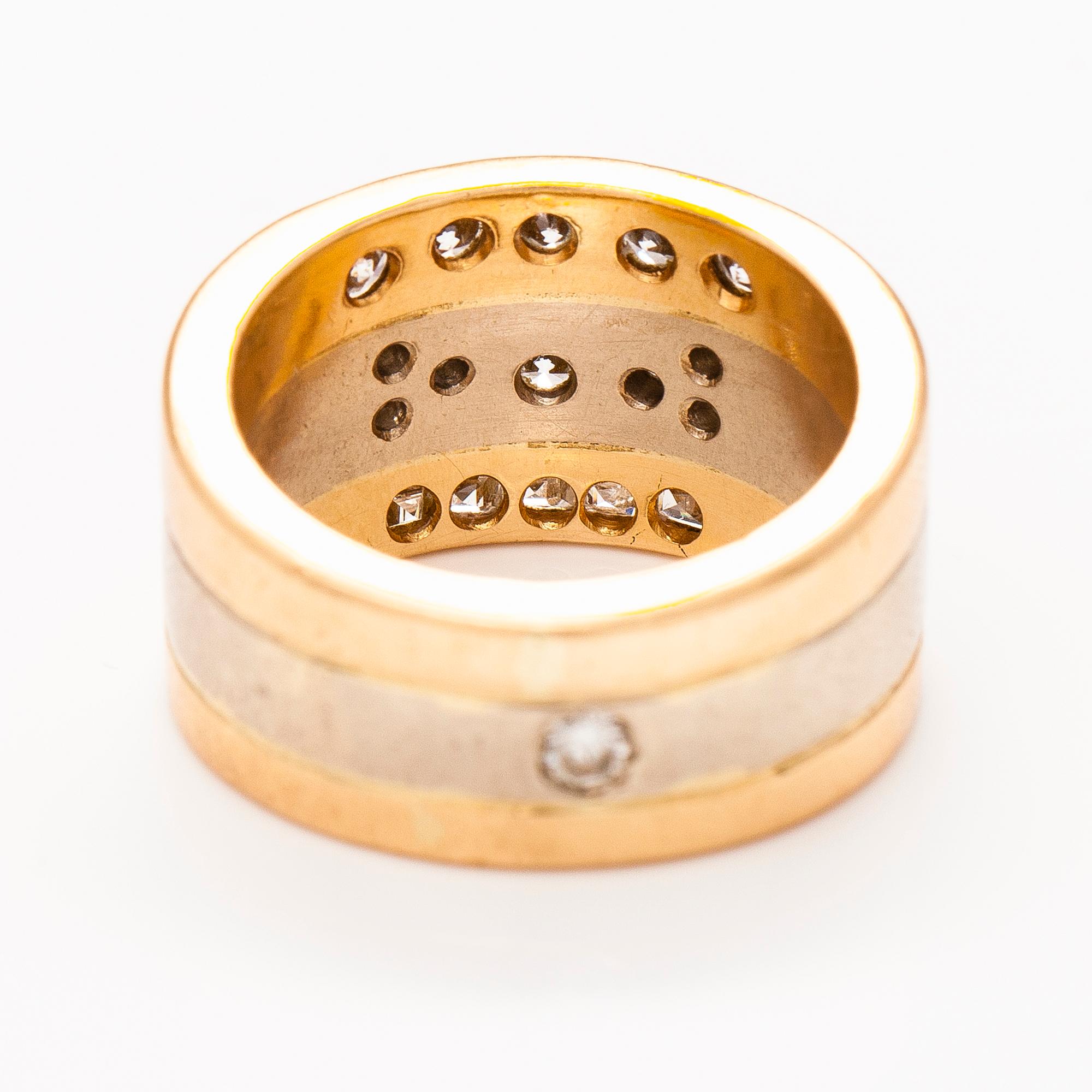 SORMUS, 18K kultaa, briljantti- ja princesshiotut timantit n. 1.67 ct yht. Tmi Kultajussi, Helsinki 2004.