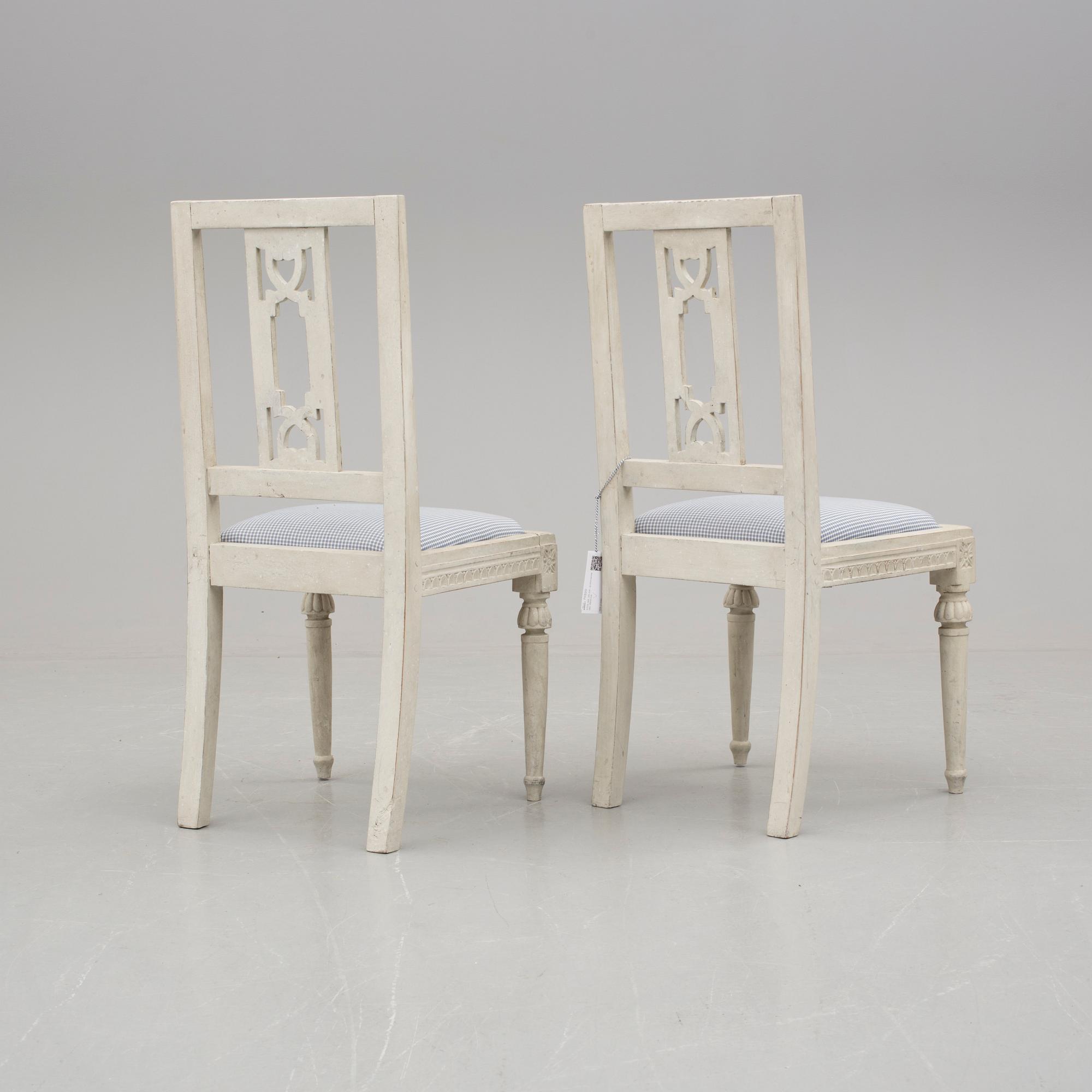 STOLAR, ett par, gustaviansk stil, 1900-tal.