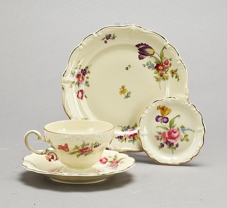 KAFFESERVIS, 35 delar, porslin, "Pompadour", Rosenthal.