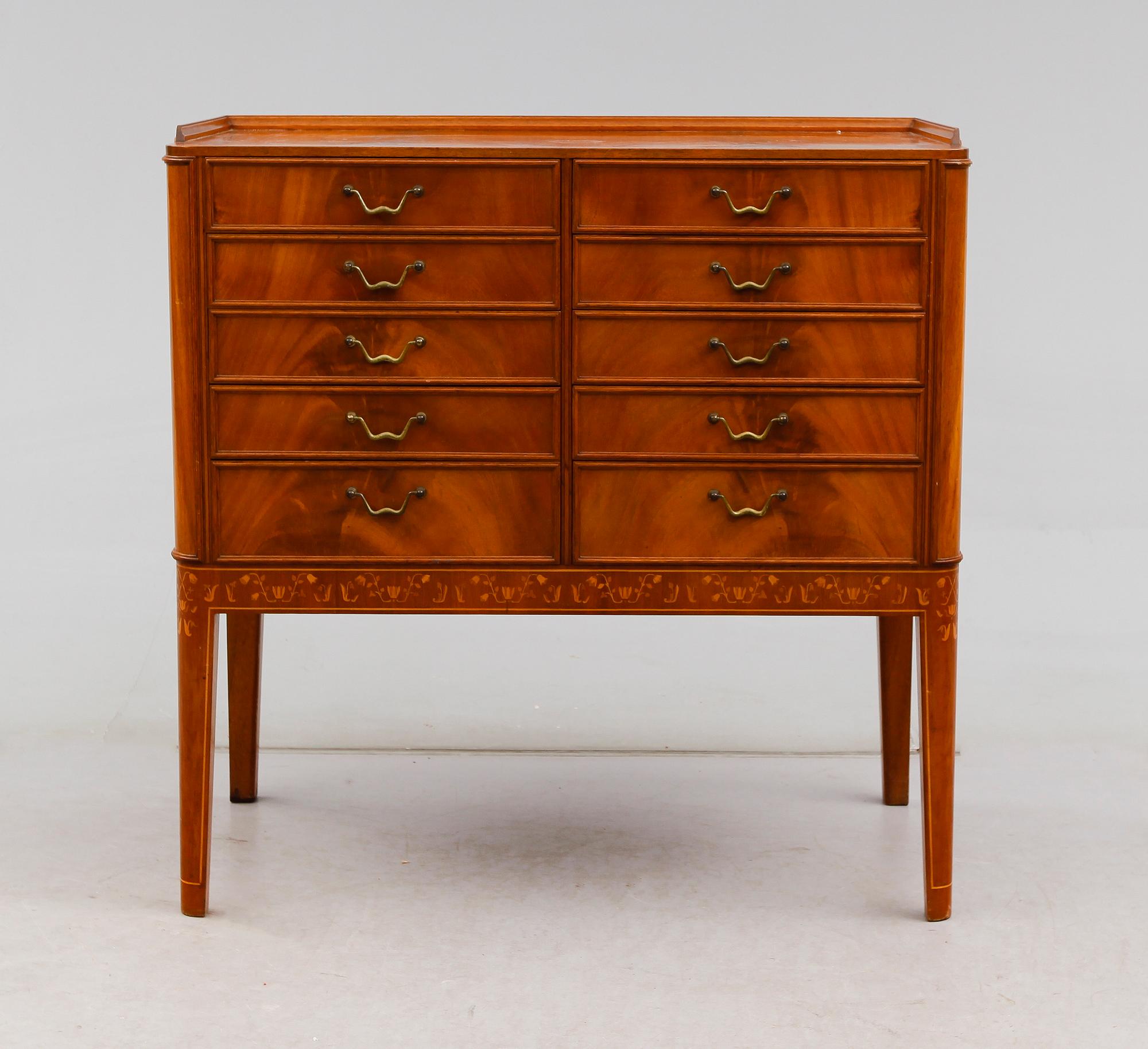 SIDEBOARD, Carl Cederholm, Stil & Form, 1900-talets första hälft.