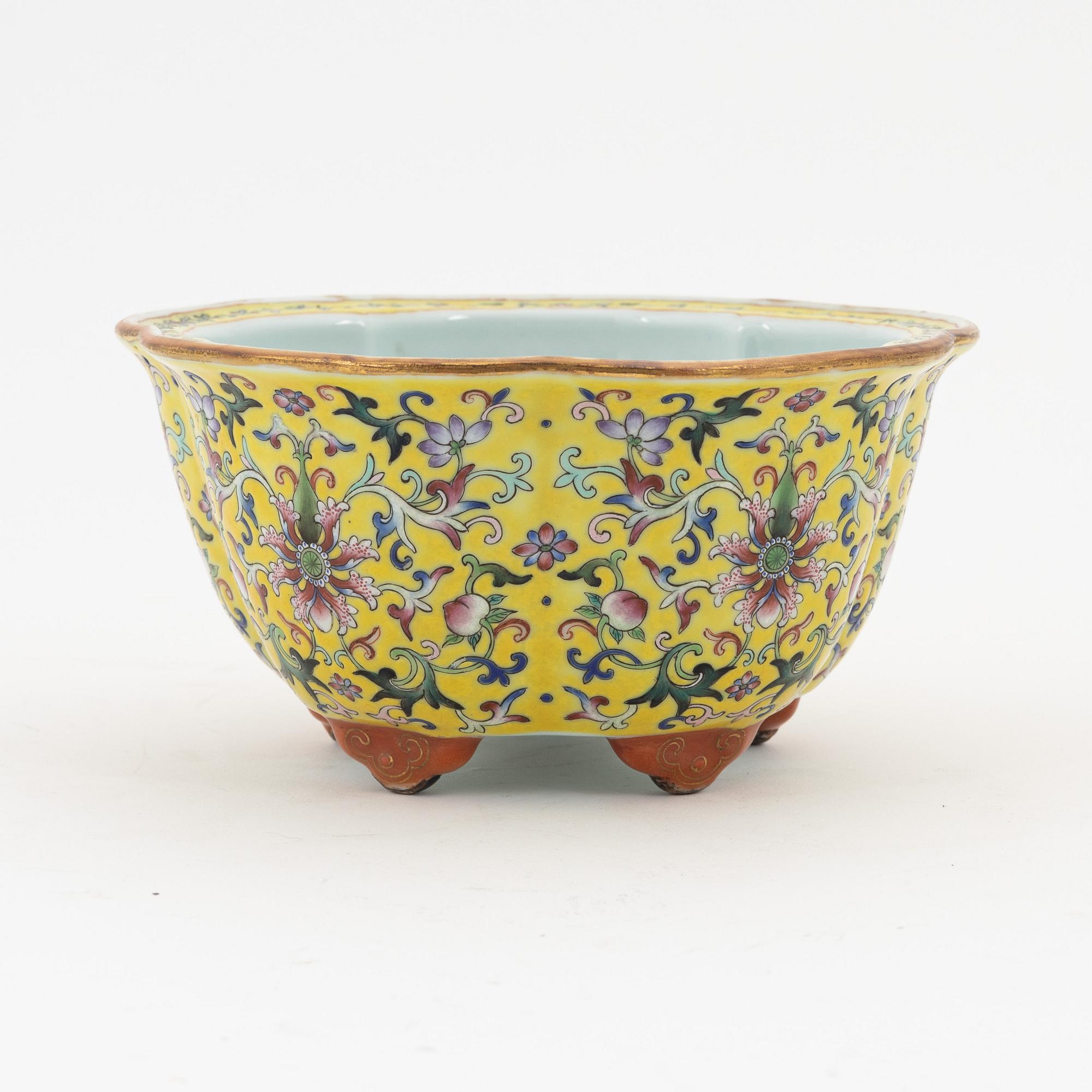 Ytterfoder, porslin, Kina, 1900-tal.