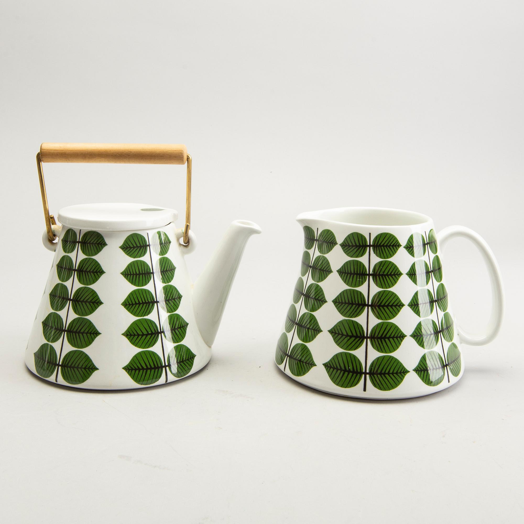 A Stig Lindberg 55 pcs dinner service "Berså", cream ware, Gustavsberg.