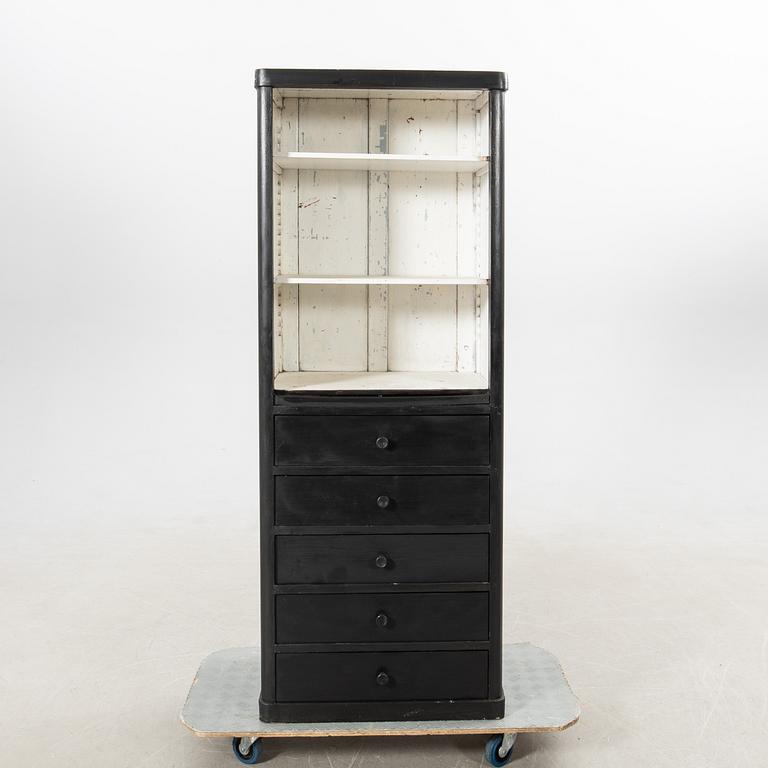 Shelf, 20th century.