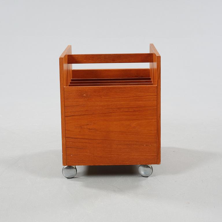 TIDNINGSSTÄLL / LP-STÄLL, Bagn Möbelindustri, Bruksbo, Norge.