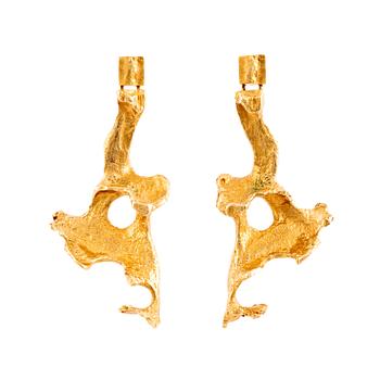 A pair of 18K gold earrings "Flamingo" Björn Weckström, Lapponia.