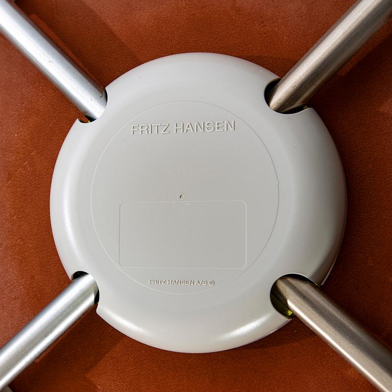 Arne Jacobsen, stolar, 6 st, "Sjuan", Fritz Hansen, Danmark.
