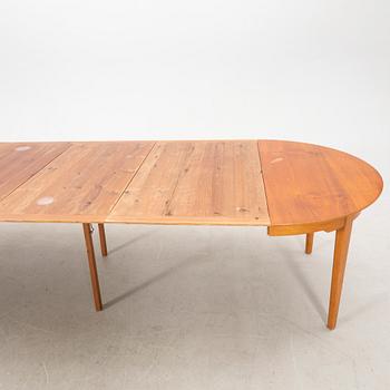 Dining table, mid/second half of the 20th century.