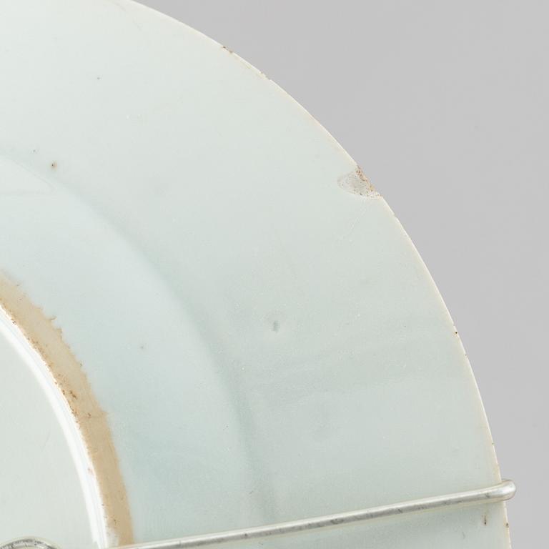 A set of five export plates, Qing dynasty, Qianlong (1736-95).