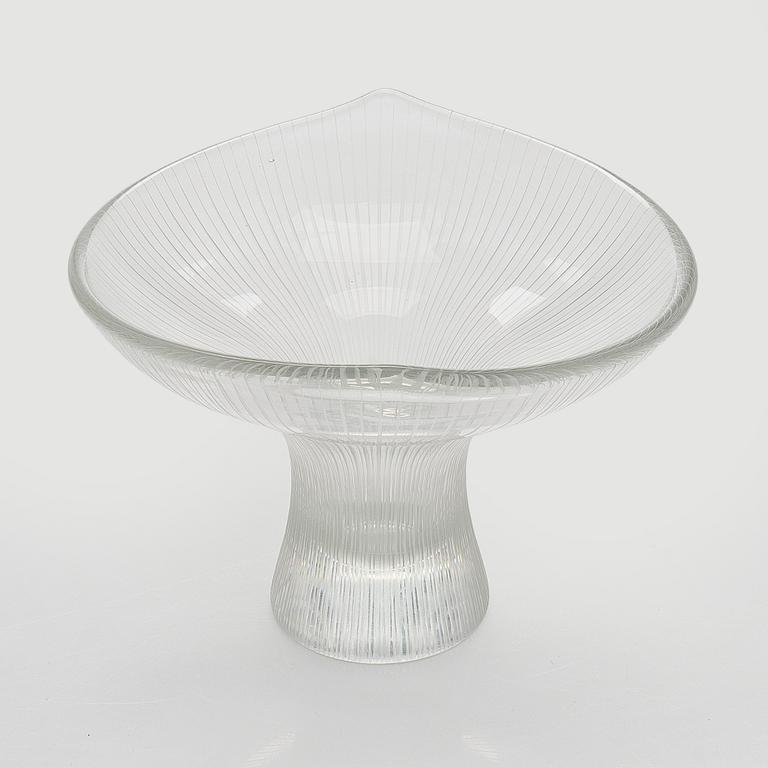 Tapio Wirkkala, A 'Chanterelle' glass vase, signed Tapio Wirkkala, Iittala.