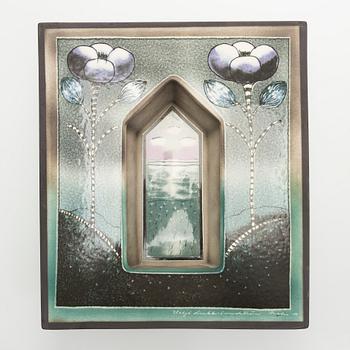 Heljä Liukko-Sundström, a ceramic wall scone, signed Heljä Liukko-Sundström Arabia -88.