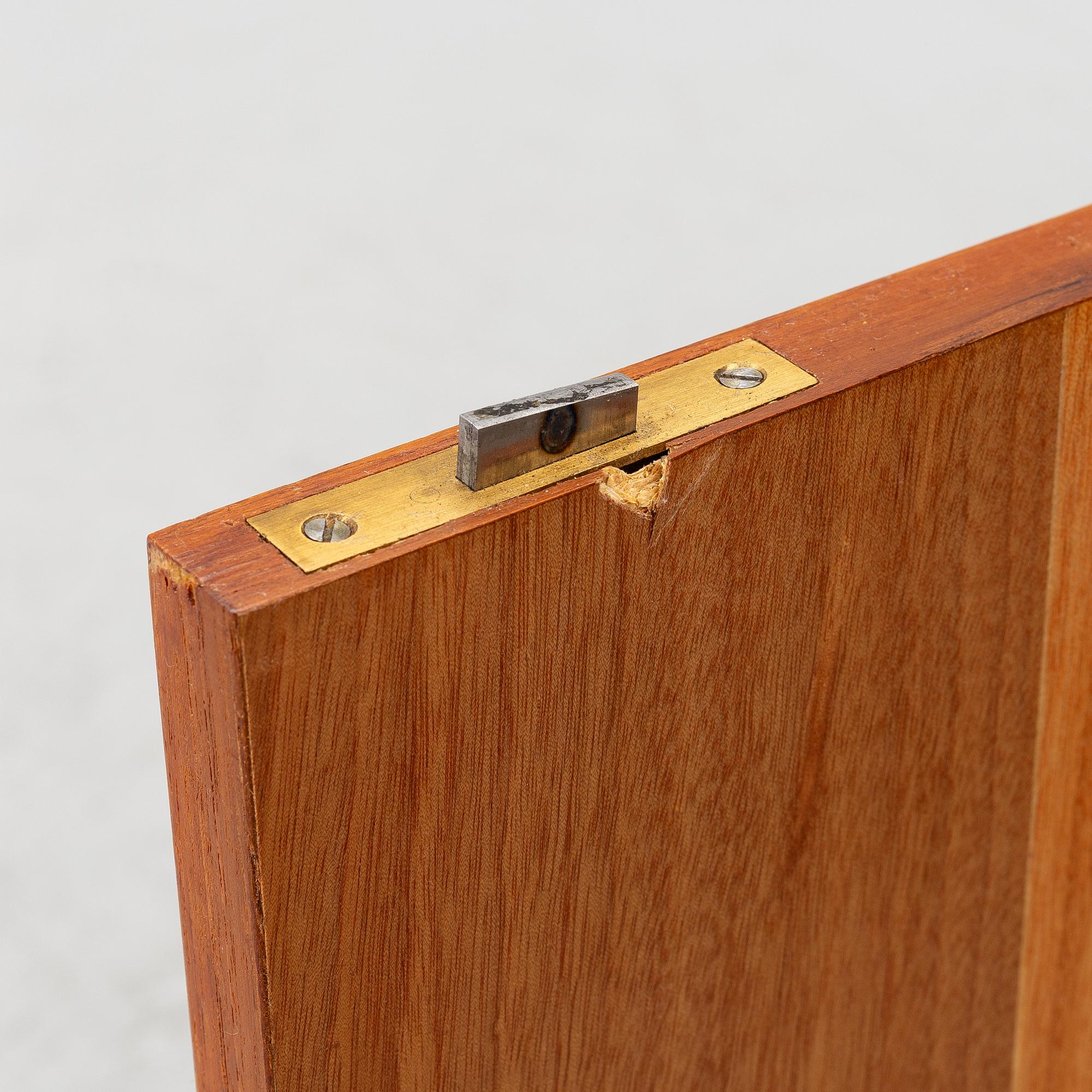 Sideboard, 1900-talets mitt.