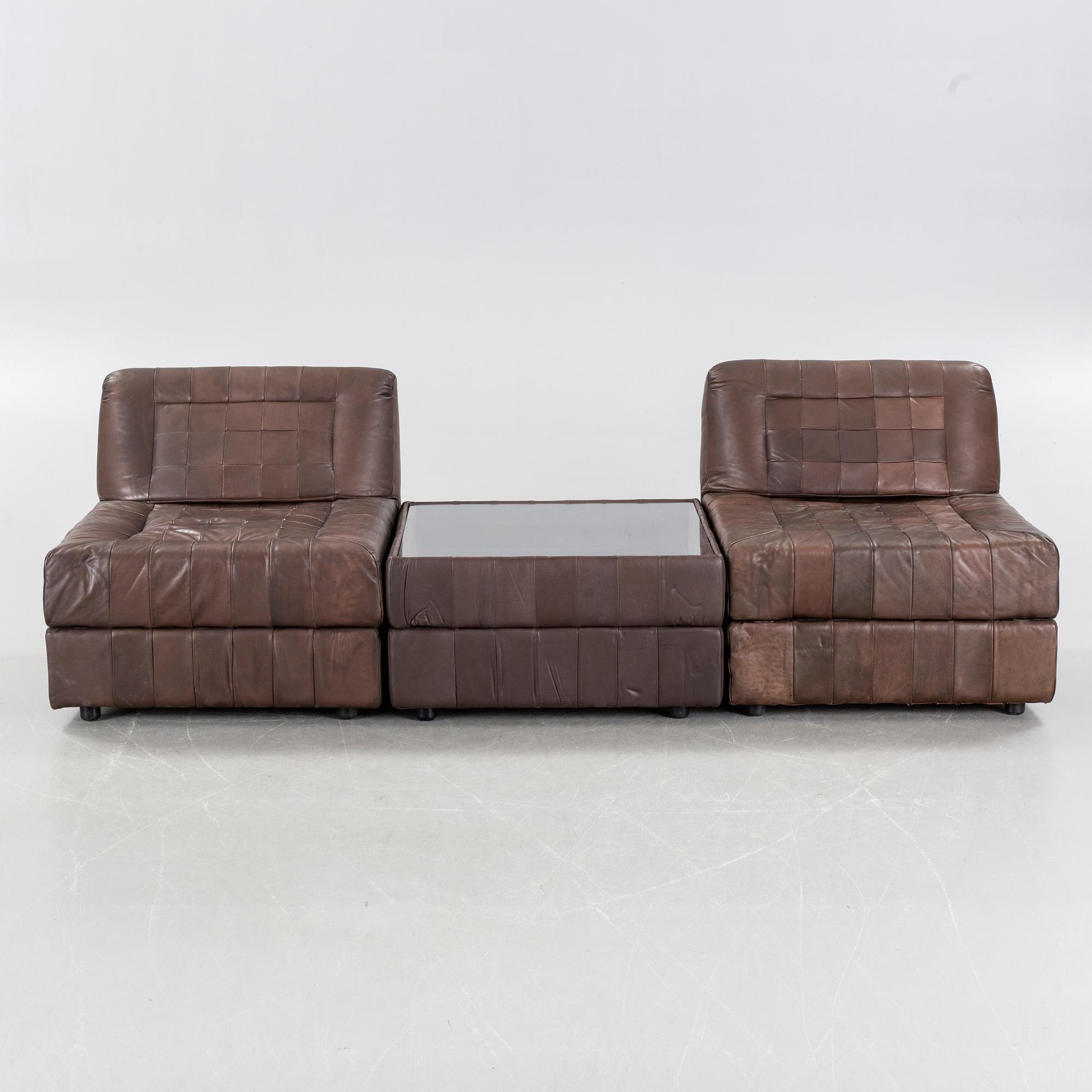 A pair of chairs/sofa and a table, designed by Percival Lafer for Lafer SA, 20st century.