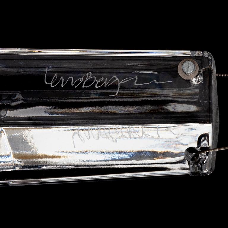 Lena Bergström, taklampa, "Prismo", Orrefors & Zero, 2007.