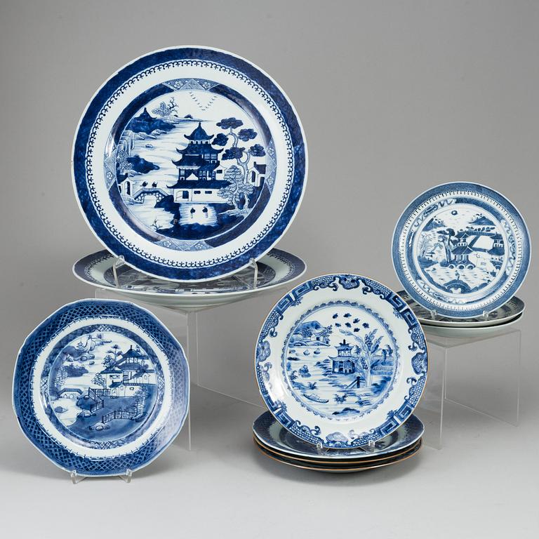 A group of ten blue and white dishes, Qing dynasty, 18th-19th century.