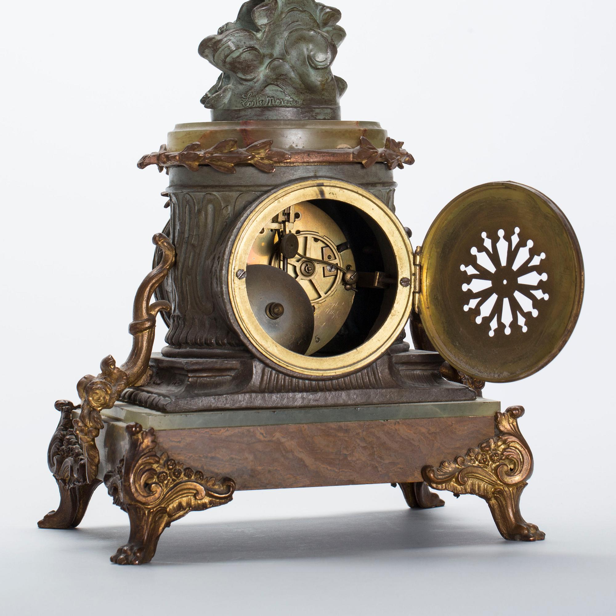 BORDSPENDYL, efter Louis Moreau, 1900-talets början.