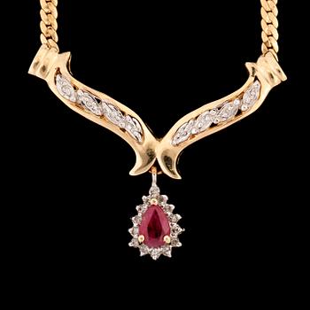 COLLIER, 14k guld med rubin och små diamanter. Vikt ca 6g.