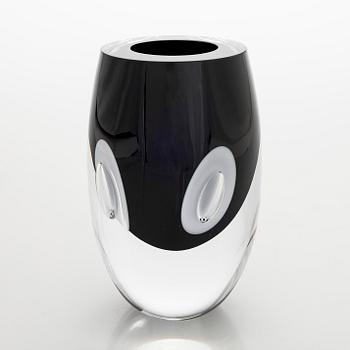 Timo Sarpaneva, a 'Claritas' glass sculpture, signed Timo Sarpaneva Iittala 2002.