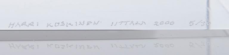 HARRI KOSKINEN, ART GLASS, "Alue", signed Harri Koskinen, Iittala 2000 5/30.