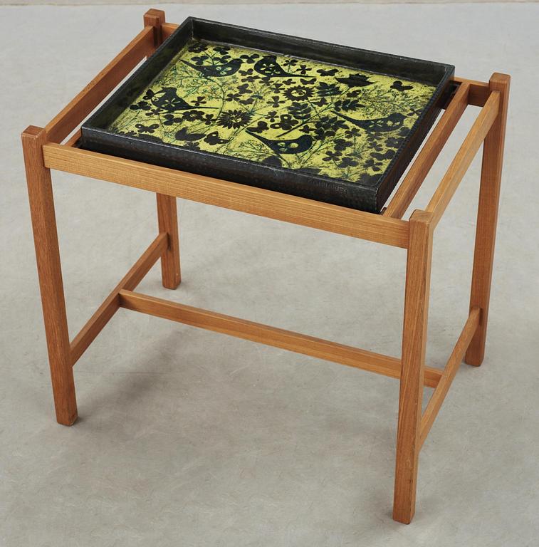 A Birger Kaipiainen stoneware and mahogany tea table, Rörstrand 1950's.