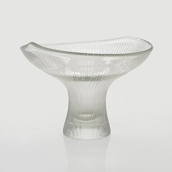 Tapio Wirkkala, A 'Chanterelle' glass vase, signed Tapio Wirkkala, Iittala.