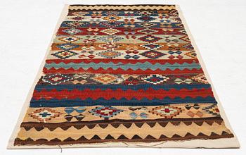 Fragment, Kelim, Adana, ca 201 x 83 södra Anatolien.