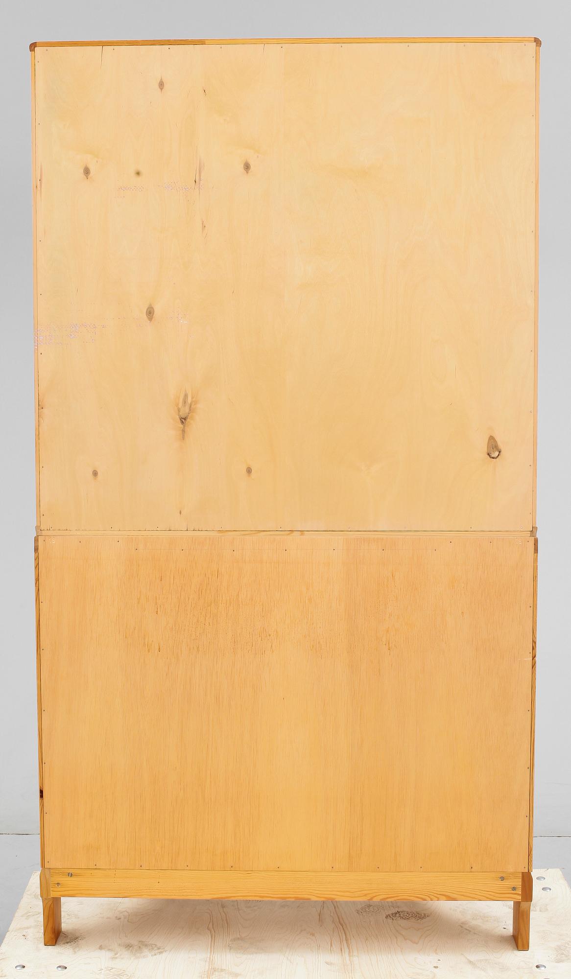 SKÅP, "Undantaget", modellen formgiven 1953, Carl Malmsten.