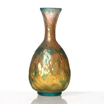 Cristallerie de Pantin Stv & C, an Art Nouveau cameo glass vase, France circa 1900.
