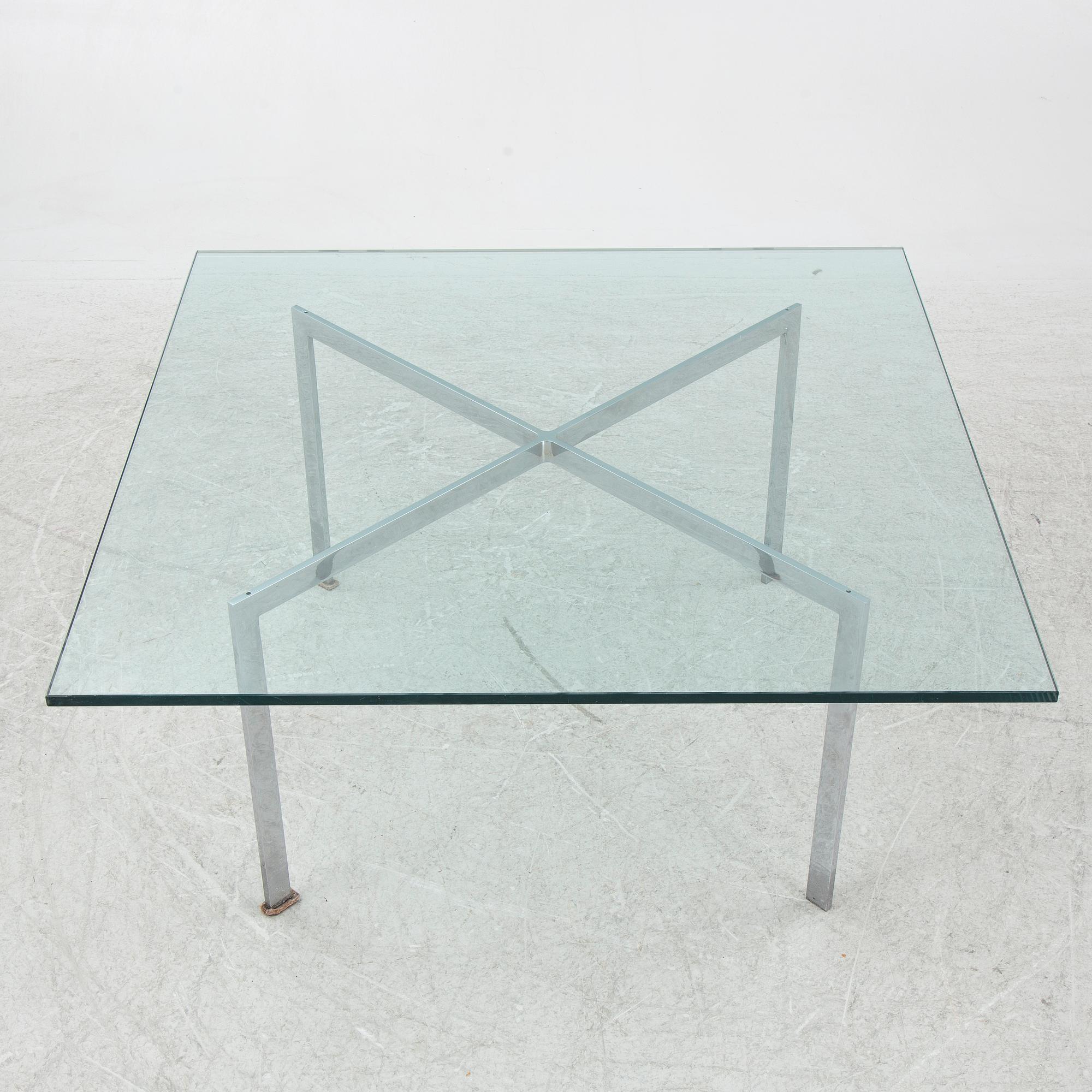 Ludwig Mies van der Rohe, a "Barcelona" coffee table, Knoll.