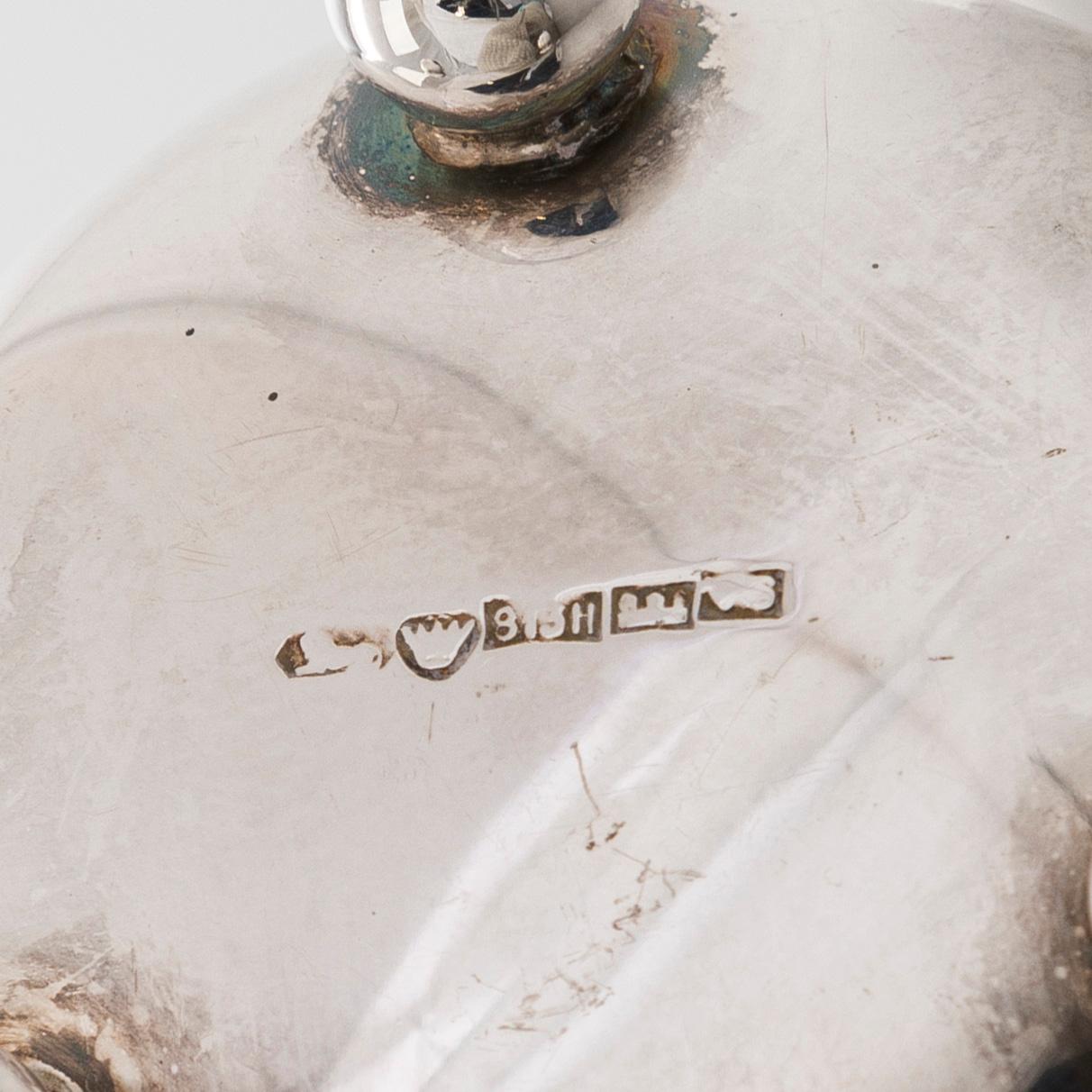 A set of two vases, a dish and a salt cellar with spoon, silver, Hämeenlinna and Helsinki 1929-52.