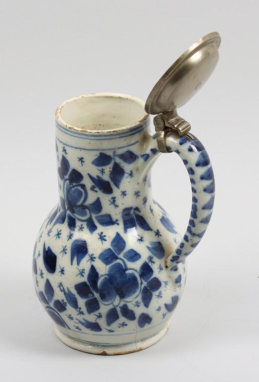 KANNA, fajans samt tenn, 1700/1800-tal.