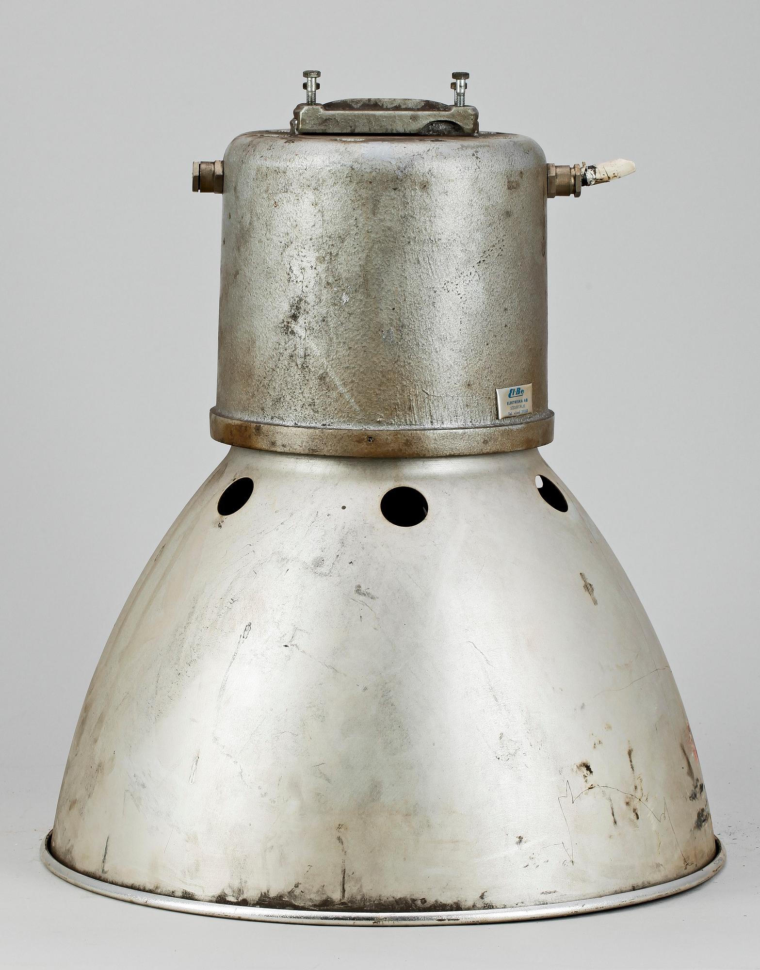 INDUSTRILAMPA "El-Be Södertälje",  1900-talets mitt/andra hälft.