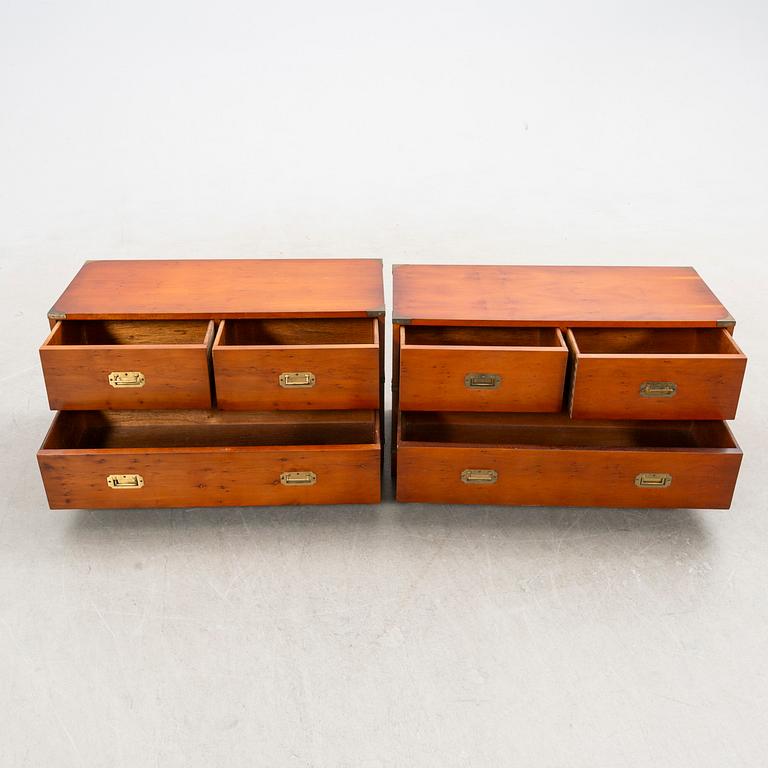 Chests of drawers, a pair, English style, 20th century.