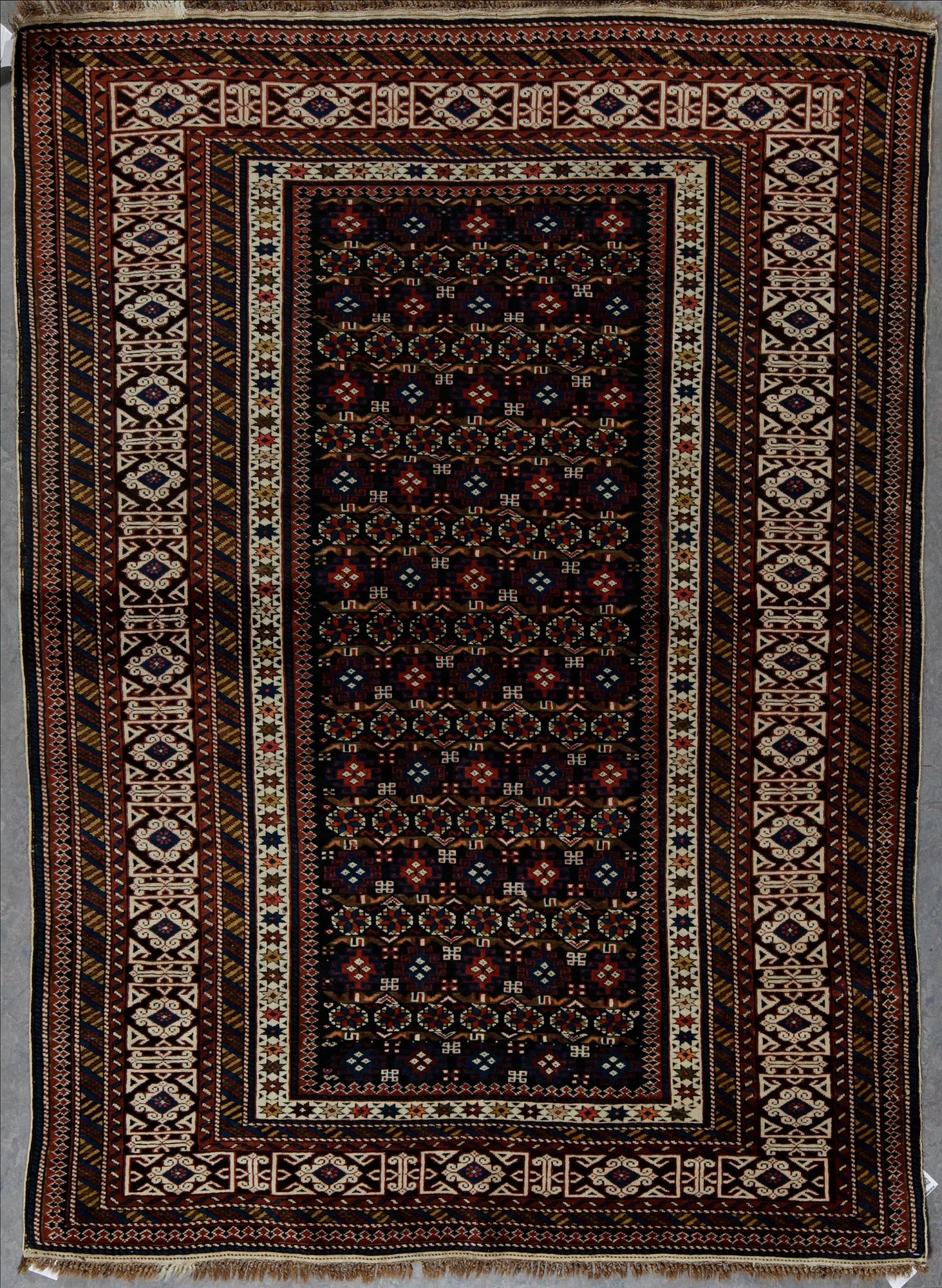 MATTA, Möjligen Luri, ca 186x131.