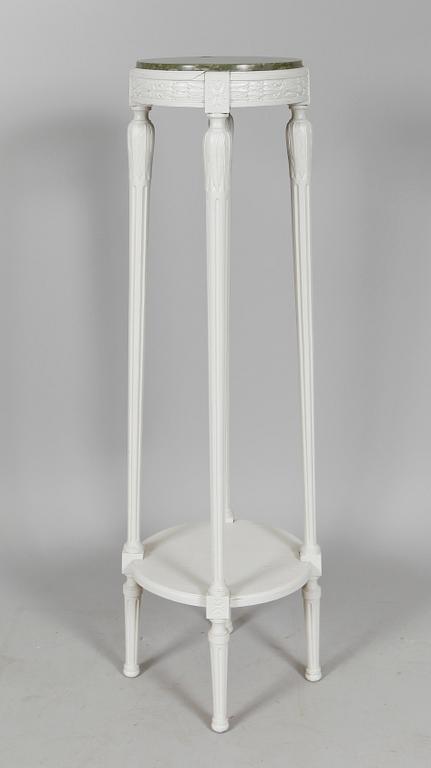 PIEDESTAL, gustaviansk stil, 1900-tal.
