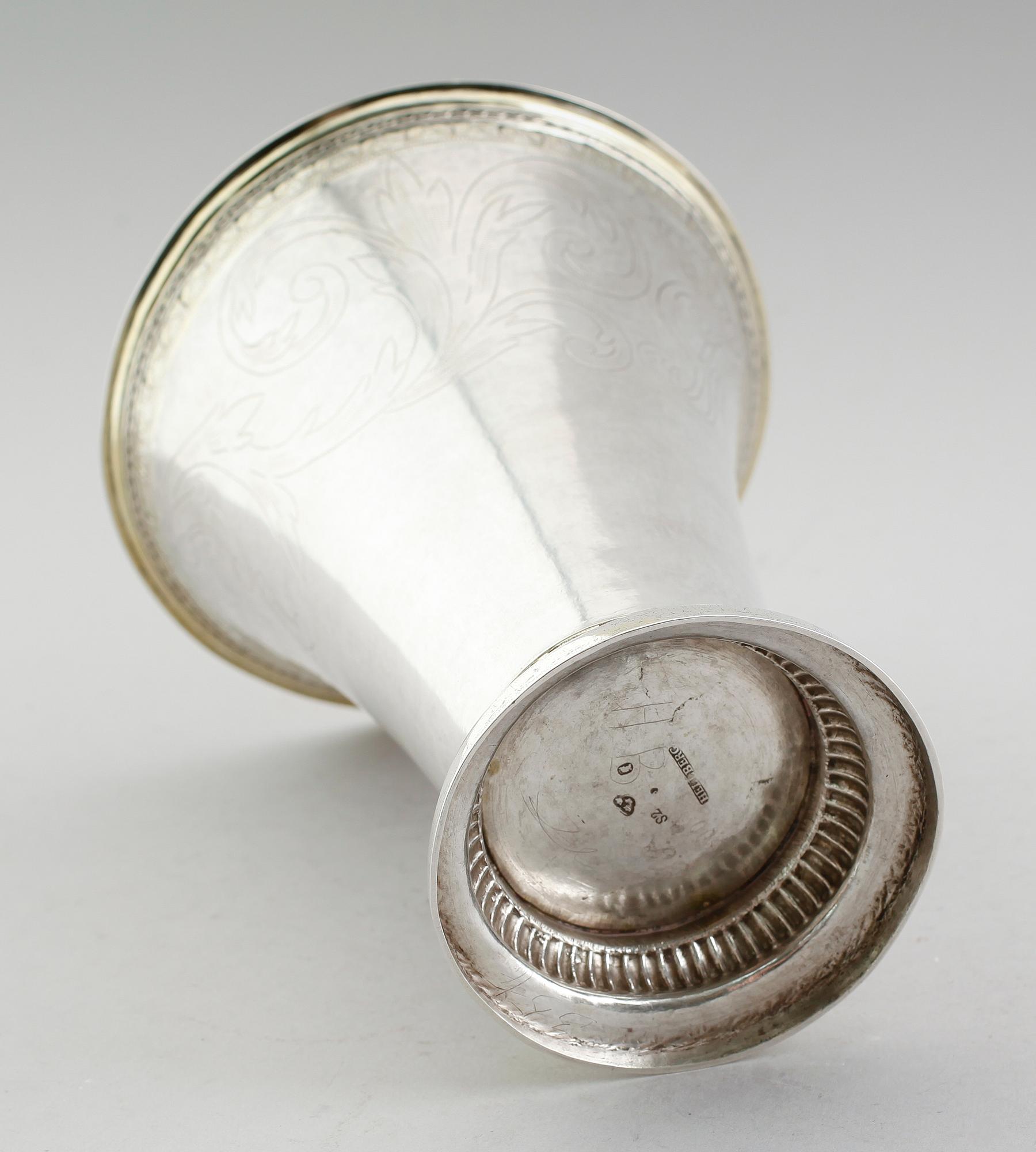 BÄGARE, silver, Nils Hellberg, Stockholm 1800. Vikt ca 457 gram.
