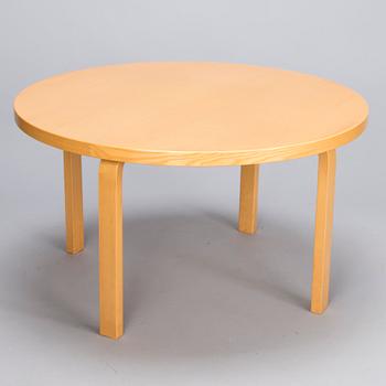 ALVAR AALTO, A 'model *90A' table for Artek, second half of 20th Century.