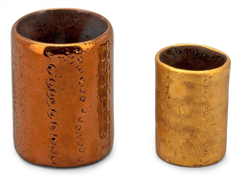 VASER, 2 st, keramik, signerad Bryk.