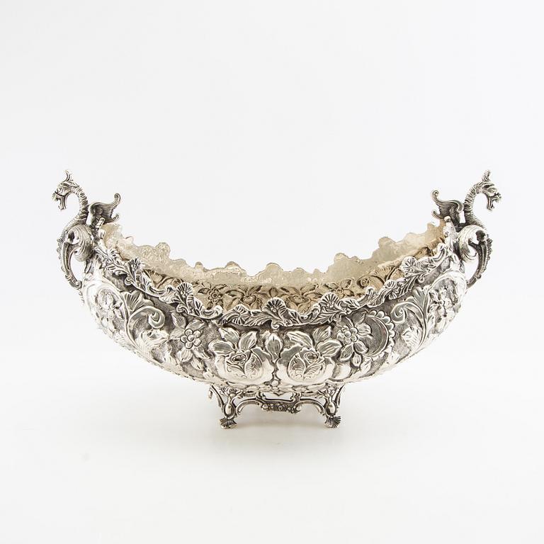 Jardinière 1900-talets första hälft nysilver.