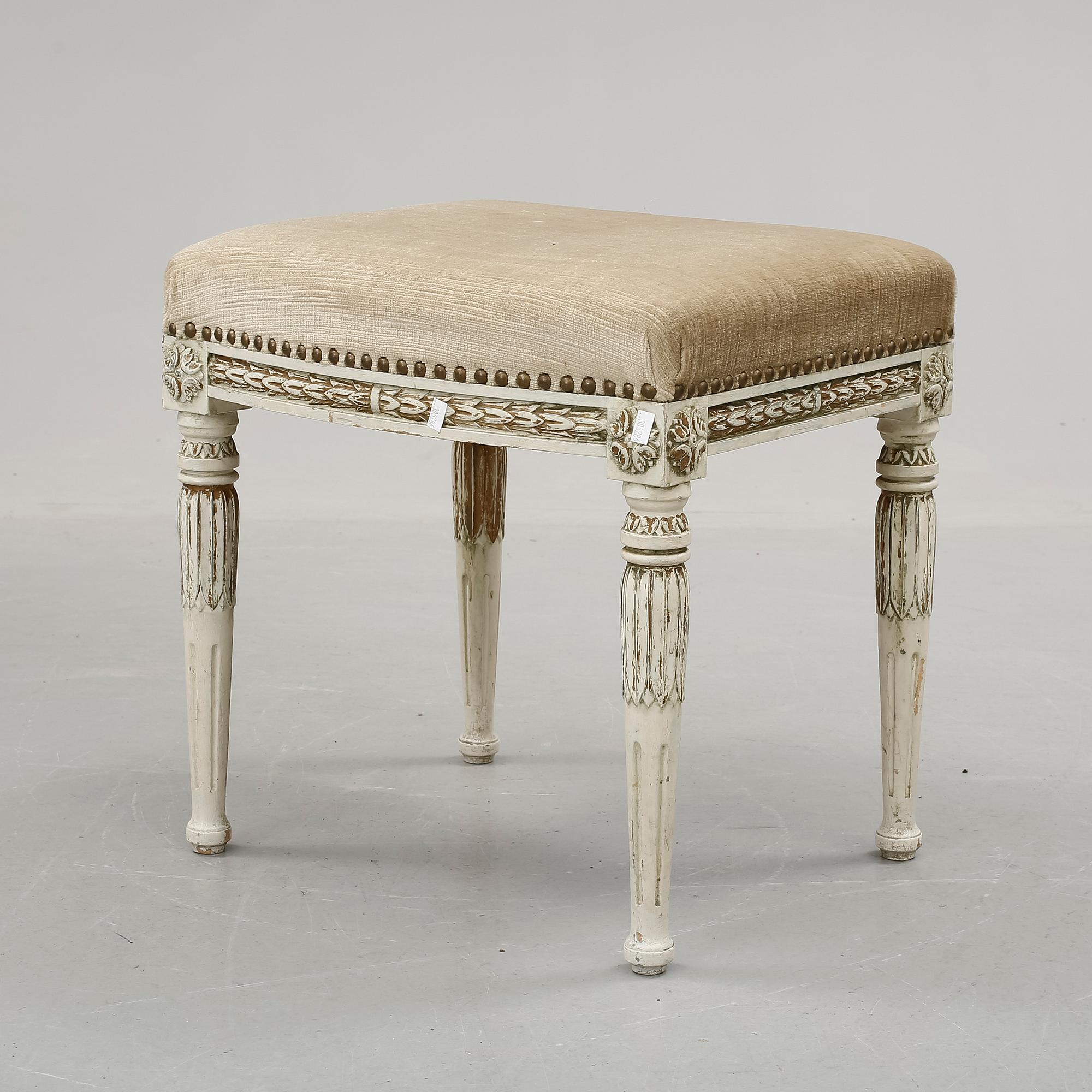 TABURETT, gustaviansk stil, omkring sekelskiftet 1900.