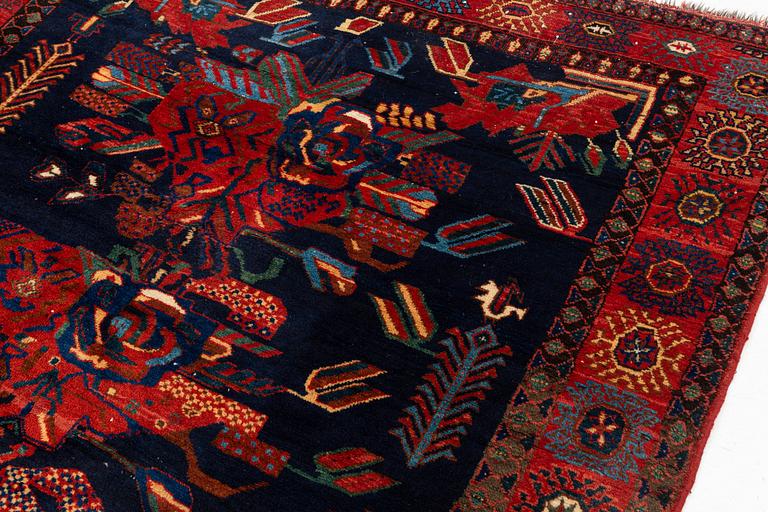 Matta, antik Afshar, sydöstra Iran, ca 206 x 156 cm.