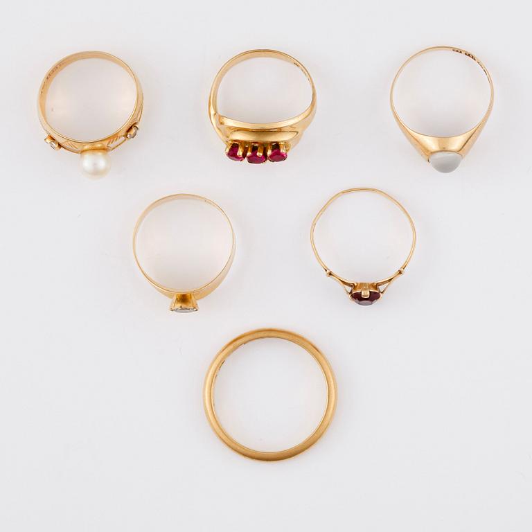 RINGAR, 6 st, guld 18K, 1900-tal. Tot ca 15 gram.