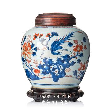1183. An imari jar, Qing dynasty, 18th century.