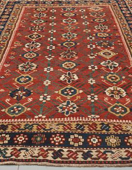 ANTIQUE CAUCASIAN. 242,5 x 133 cm.