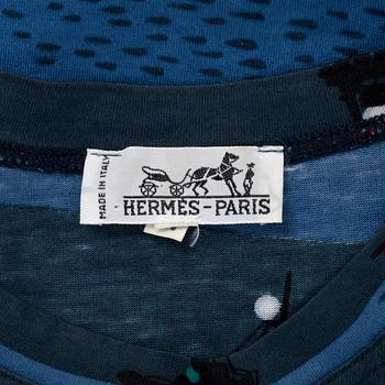 HERMÈS, a blue printed cotton t-shirt. Size M.