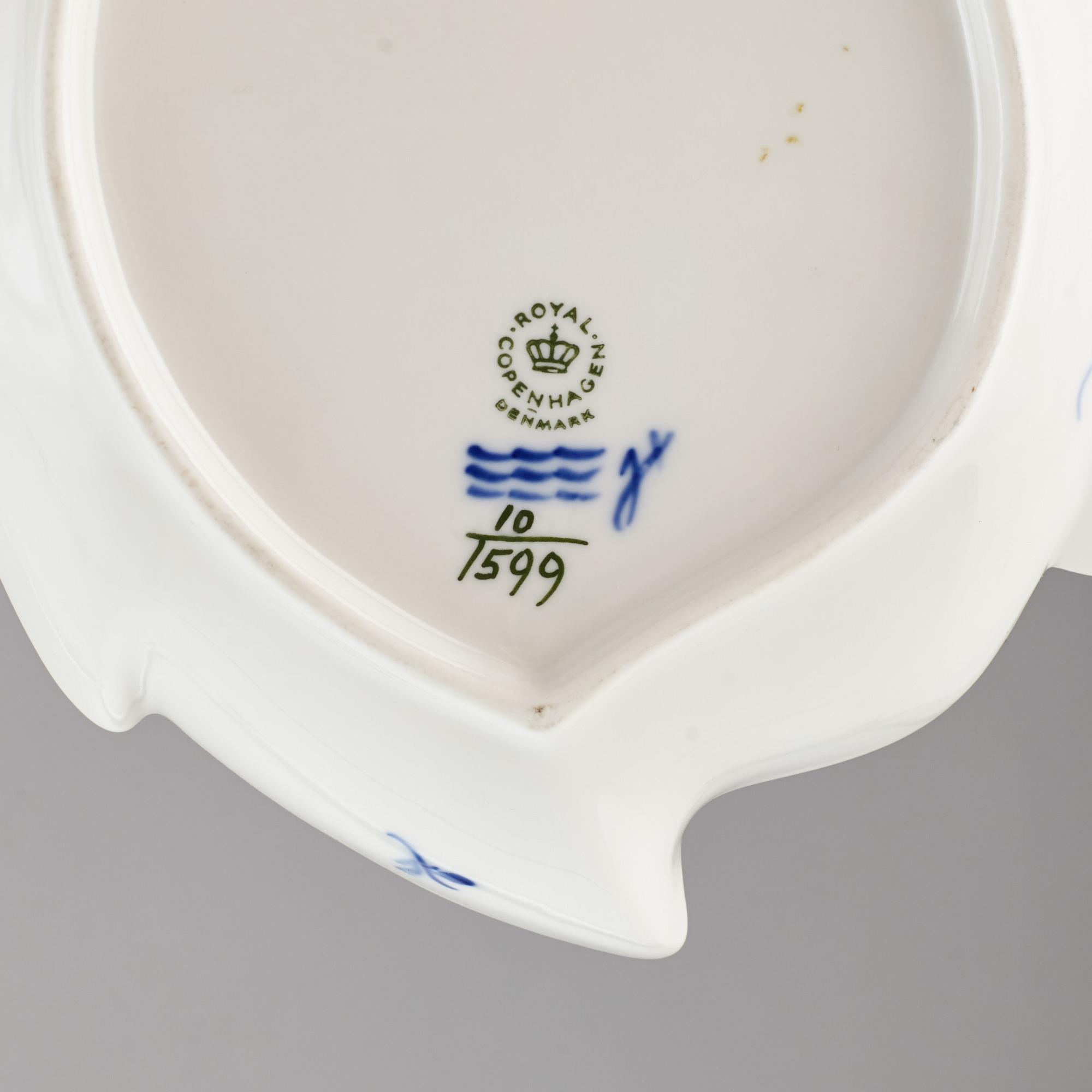ROYAL COPENHAGEN, a 'Blå Blomst' part coffee and tea service, Denmark (62 pieces).
