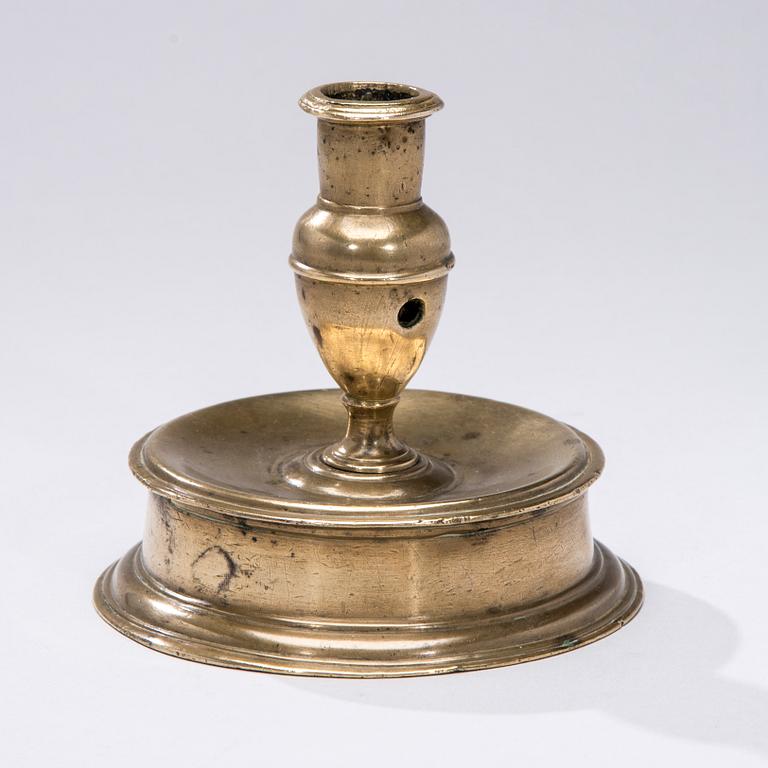 LJUSSTAKE, mässing, Spanien 15/1600-tal.