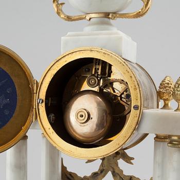 A French Louis XVI-style mantle clock, first half of the 20th century.