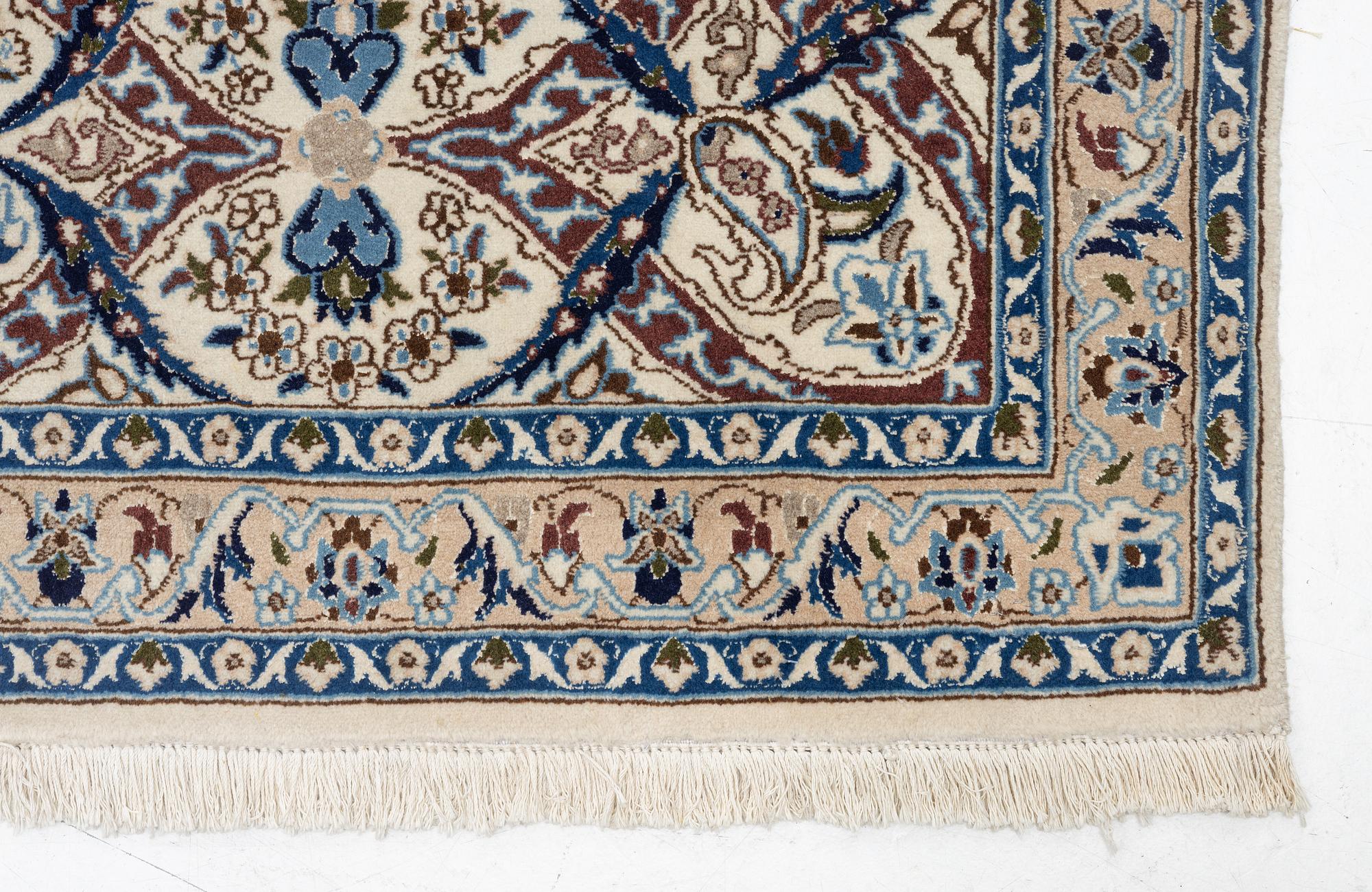 Carpet, oriental, approx. 404 x 298 cm.