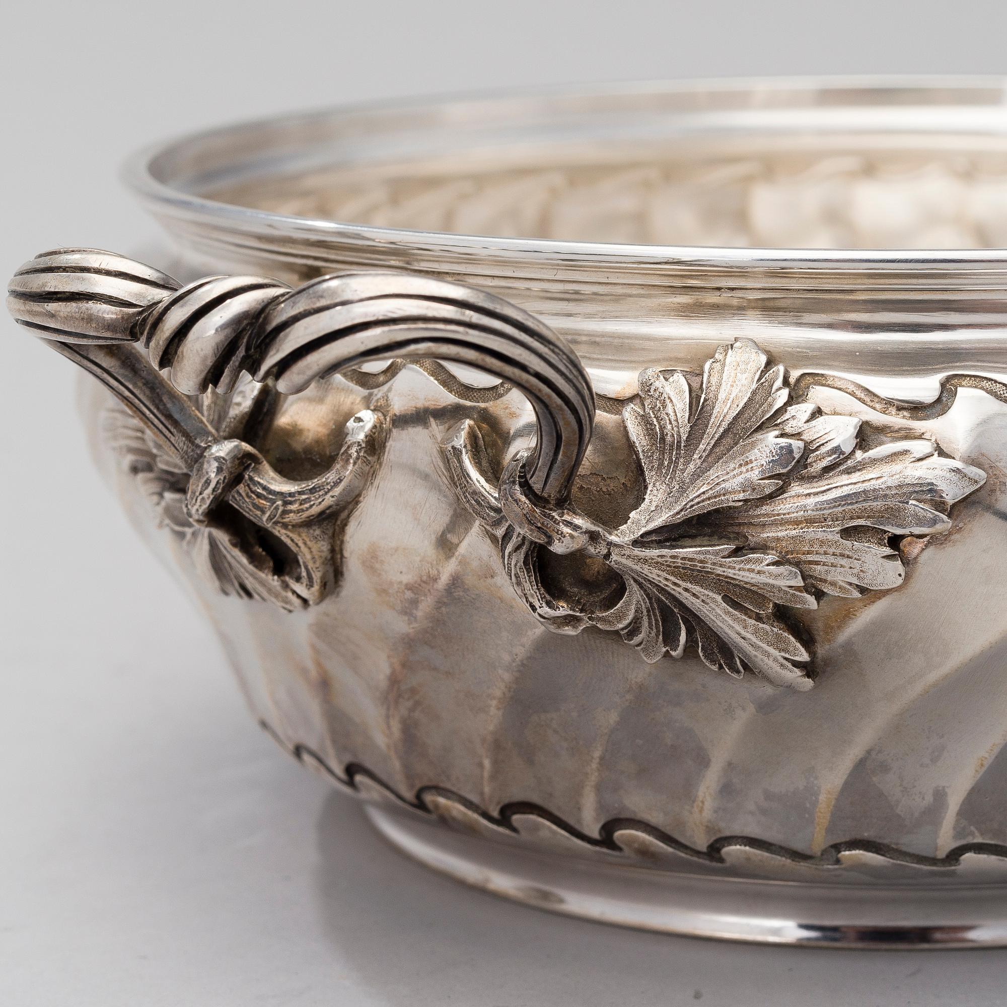 A TERRINE, silver, Flament & Champenois, France late 19th century, weight 1008 g.